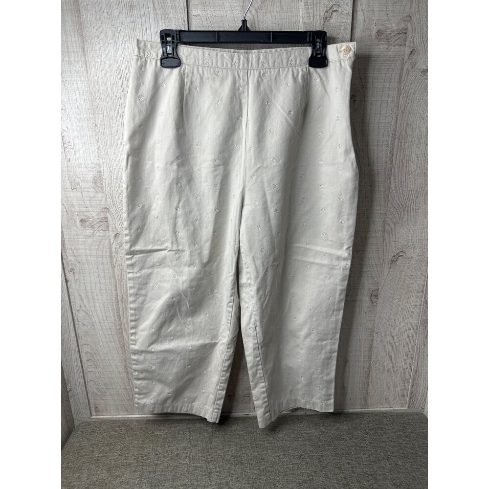 Dressbarn Size 12 Beige Cotton Cropped Pants w/ Embroidered Daisy Pattern Beach